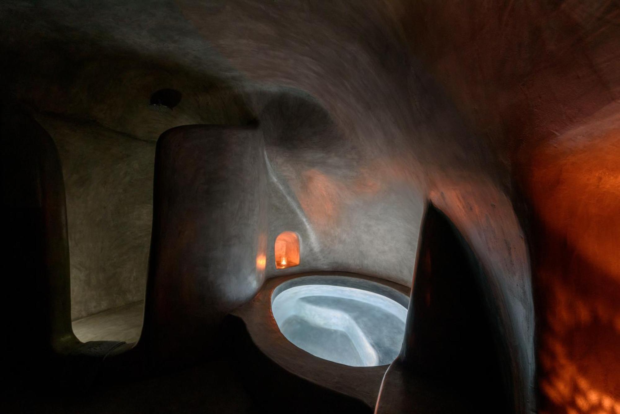 Suite Indoor & Outdoor Hot tub & semi-private terrace Caldera View,1572646475:JPEG