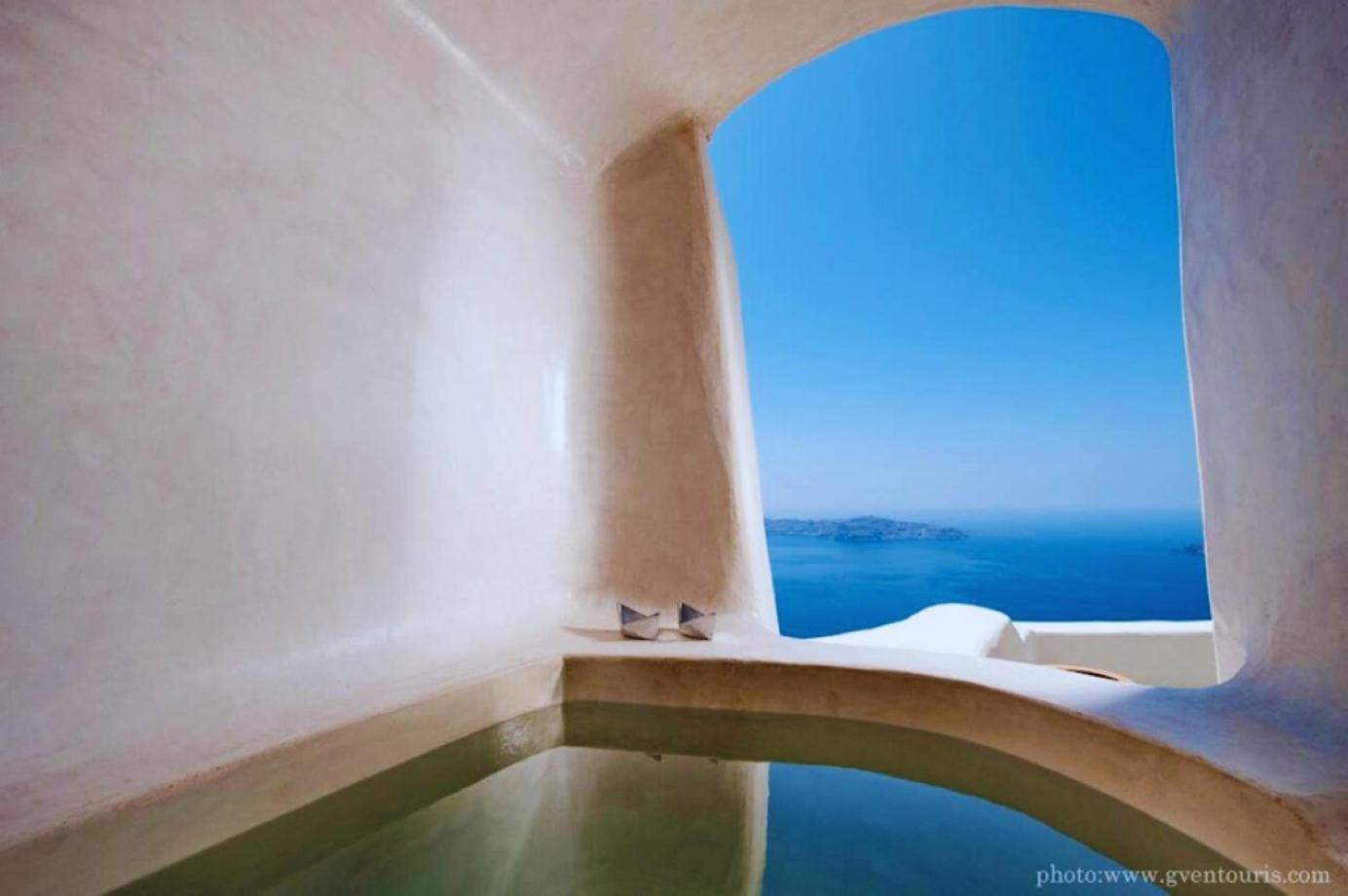 Vanilla Room with access to Terrace with Shared Hot tub,1739394846:JPEG